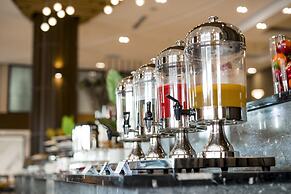 Ramada Hotel & Suites by Wyndham Halong Bay View