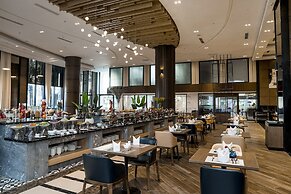 Ramada Hotel & Suites by Wyndham Halong Bay View