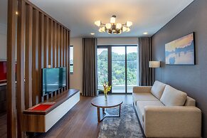 Ramada Hotel & Suites by Wyndham Halong Bay View