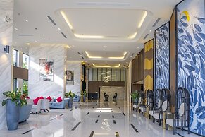Ramada Hotel & Suites by Wyndham Halong Bay View