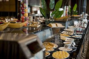 Ramada Hotel & Suites by Wyndham Halong Bay View