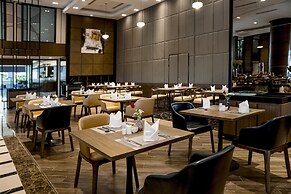 Ramada Hotel & Suites by Wyndham Halong Bay View