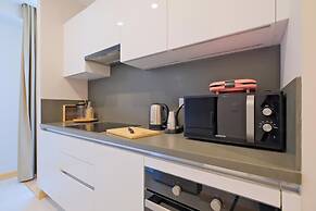 Grand Residence by NewInn