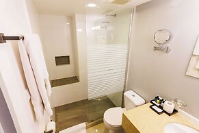 Brion City Hotel, BW Signature Collection