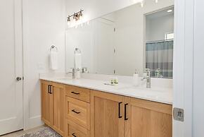 #17 At Bloomington Country Club 4 Bedroom Townhouse by RedAwning