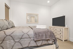 #17 At Bloomington Country Club 4 Bedroom Townhouse by RedAwning