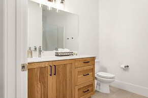 #17 At Bloomington Country Club 4 Bedroom Townhouse by RedAwning