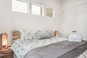 #17 At Bloomington Country Club 4 Bedroom Townhouse by RedAwning