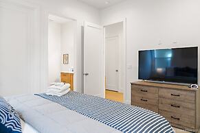 #18 At Bloomington Country Club 4 Bedroom Townhouse by Redawning