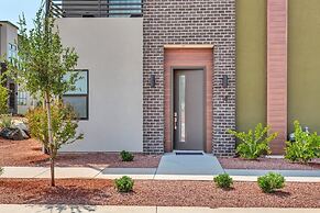 #15 At Bloomington Country Club 4 Bedroom Townhouse by RedAwning