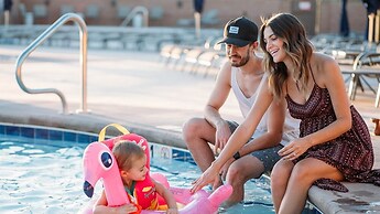 #15 At Bloomington Country Club 4 Bedroom Townhouse by RedAwning