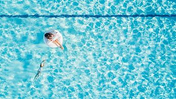 #15 At Bloomington Country Club 4 Bedroom Townhouse by RedAwning