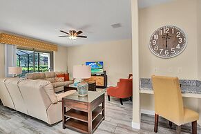 Vibrant and Lush Home, Spacious Pool Area With CDC Standards #6st440