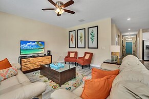 Vibrant and Lush Home, Spacious Pool Area With CDC Standards #6st440