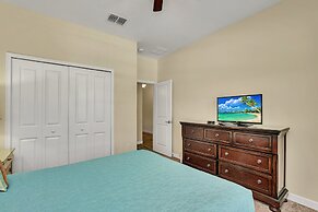 Vibrant and Lush Home, Spacious Pool Area With CDC Standards #6st440