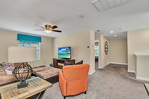 Vibrant and Lush Home, Spacious Pool Area With CDC Standards #6st440