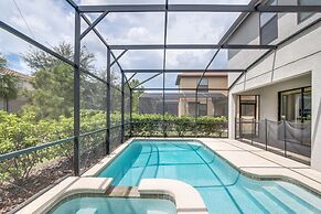 Vibrant and Lush Home, Spacious Pool Area With CDC Standards #6st440