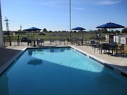 Merica Inn & Suites