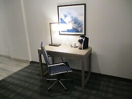Merica Inn & Suites