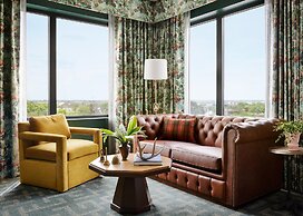 Graduate by Hilton East Lansing
