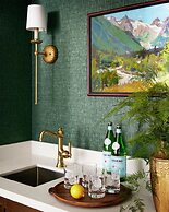 Graduate by Hilton East Lansing