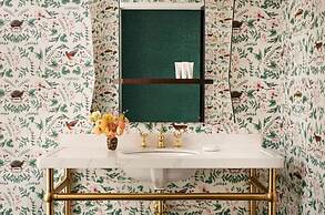 Graduate by Hilton East Lansing