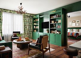 Graduate by Hilton East Lansing