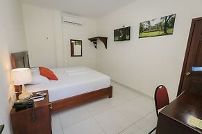 Hotel Mediterraneo Inn