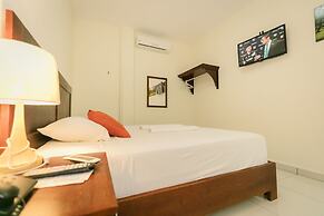 Hotel Mediterraneo Inn