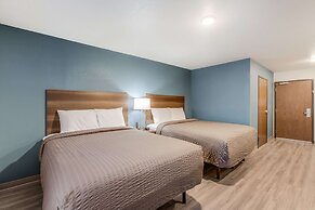 WoodSpring Suites Detroit Farmington Hills