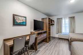 WoodSpring Suites Detroit Farmington Hills