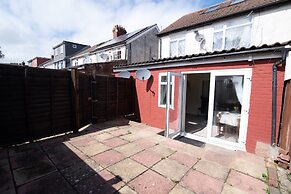 Newark House - 2 Bedroom Apartment