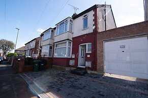 Newark House - 2 Bedroom Apartment