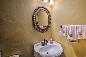 Luxury , Views, Hot Tub & Chef Kitchen 4 Bedroom Home by RedAwning