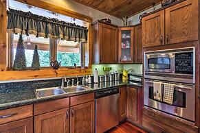 Luxury , Views, Hot Tub & Chef Kitchen 4 Bedroom Home by RedAwning