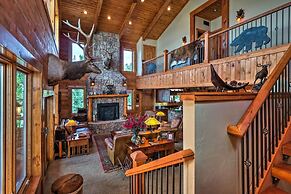 Luxury , Views, Hot Tub & Chef Kitchen 4 Bedroom Home by RedAwning