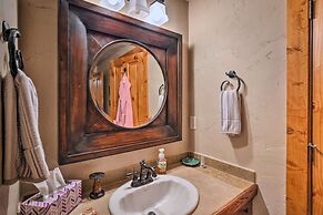 Luxury , Views, Hot Tub & Chef Kitchen 4 Bedroom Home by RedAwning