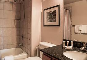 Foxpoint 2 Bedroom Condo by RedAwning