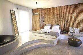 Onar Hotel and Suites