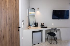 Onar Hotel and Suites