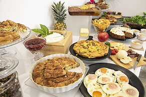 Onar Hotel and Suites