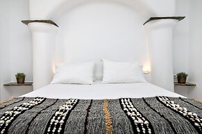 Onar Hotel and Suites