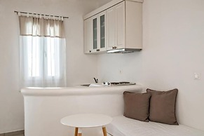 Onar Hotel and Suites