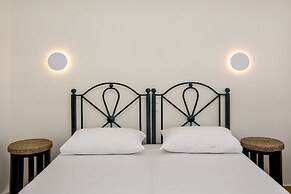 Onar Hotel and Suites