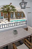 Onar Hotel and Suites