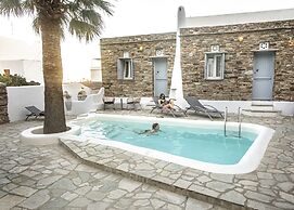 Onar Hotel and Suites