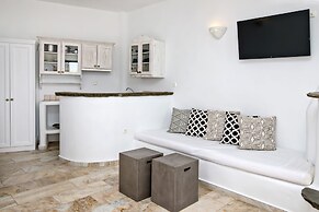 Onar Hotel and Suites