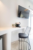 Onar Hotel and Suites