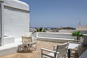 Onar Hotel and Suites