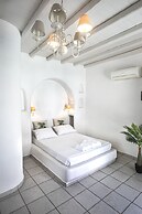 Onar Hotel and Suites